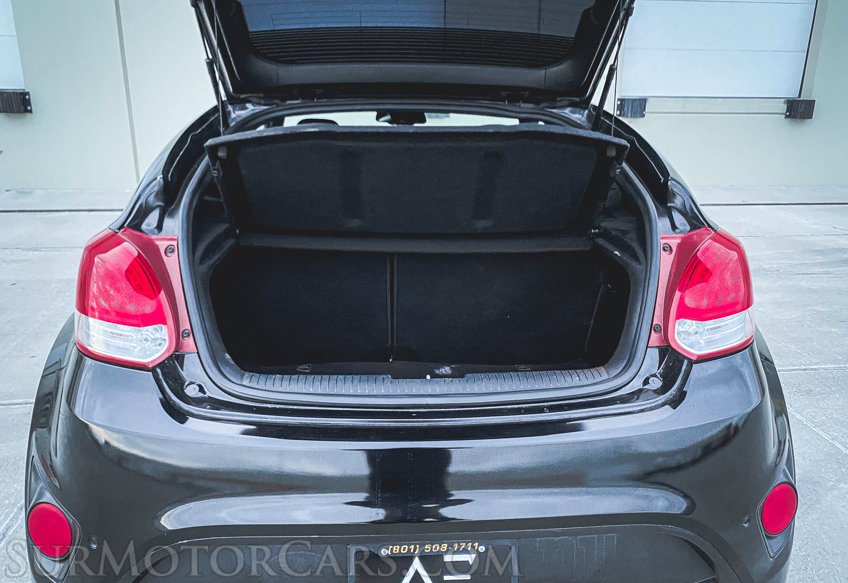 2016 Hyundai Veloster - Image 30