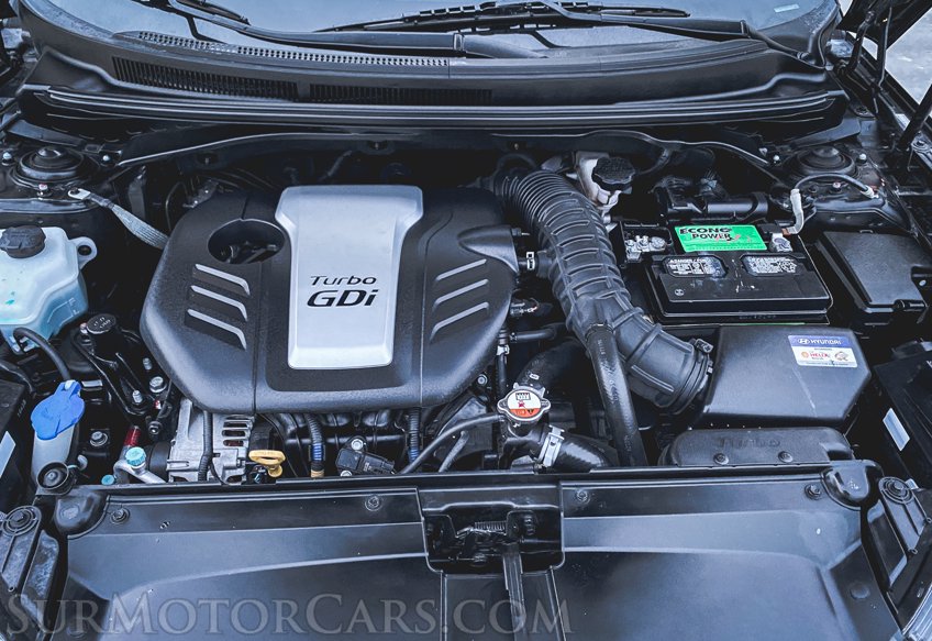 2016 Hyundai Veloster - Image 38