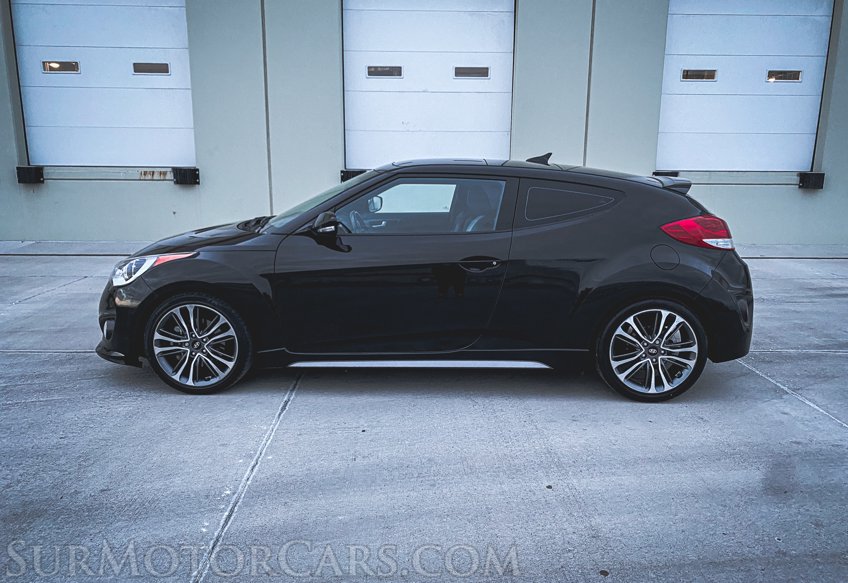 2016 Hyundai Veloster - Image 9