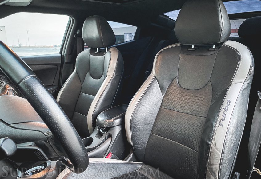 2016 Hyundai Veloster - Image 19