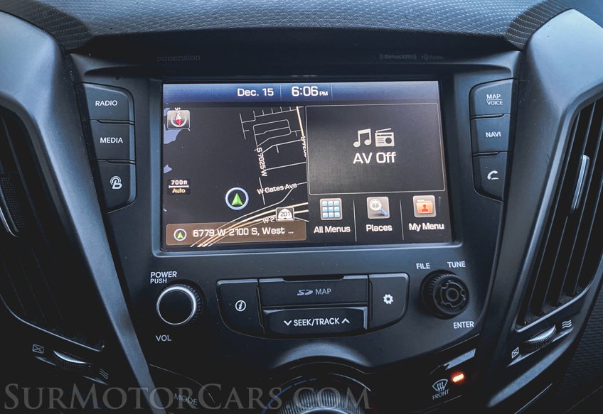 2016 Hyundai Veloster - Image 31