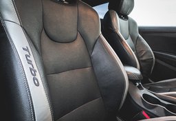 2016 Hyundai Veloster - Image 27