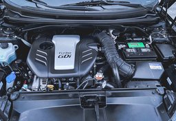 2016 Hyundai Veloster - Image 38