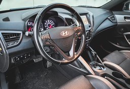 2016 Hyundai Veloster - Image 23