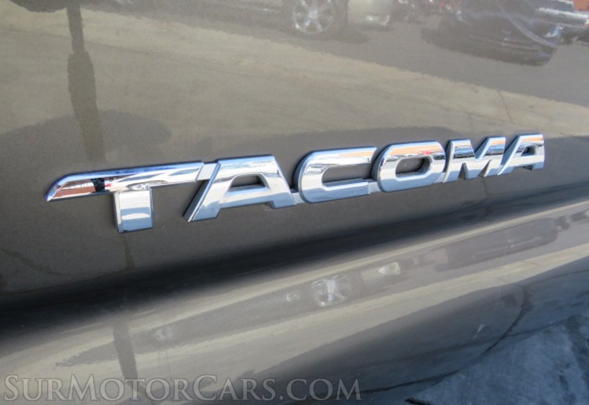 2014 Toyota Tacoma - Image 19