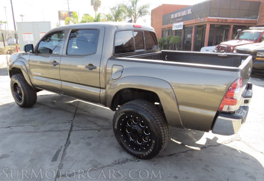 2014 Toyota Tacoma - Image 5