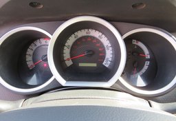 2014 Toyota Tacoma - Image 32