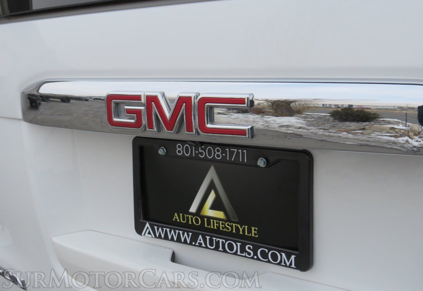 2020 GMC Yukon - Image 23
