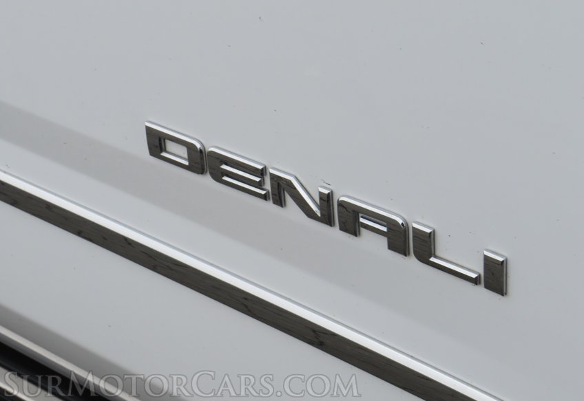 2020 GMC Yukon - Image 18