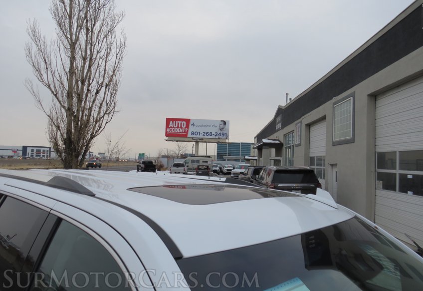 2020 GMC Yukon - Image 19