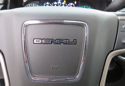 2020 GMC Yukon - Image 36