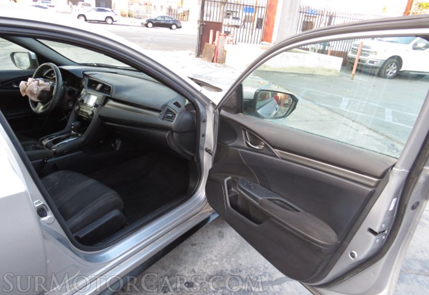 2018 Honda Civic Hatchback - Image 21