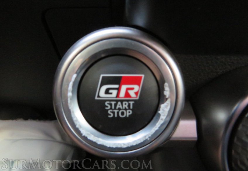 2023 Toyota GR86 - Image 38