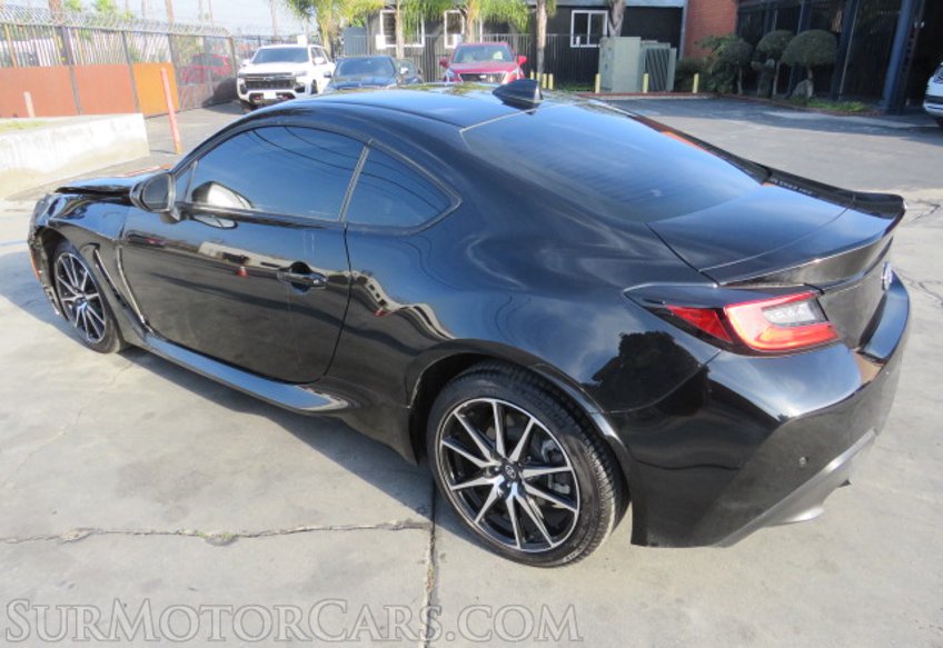 2023 Toyota GR86 - Image 9