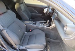 2023 Toyota GR86 - Image 24