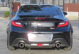 2023 Toyota GR86 - Image 8