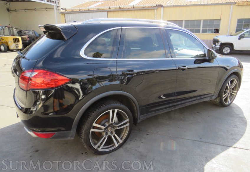 2012 Porsche Cayenne - Image 10