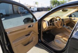 2012 Porsche Cayenne - Image 20