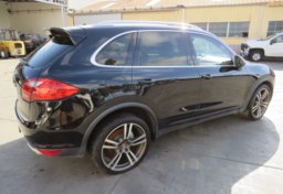 2012 Porsche Cayenne - Image 10