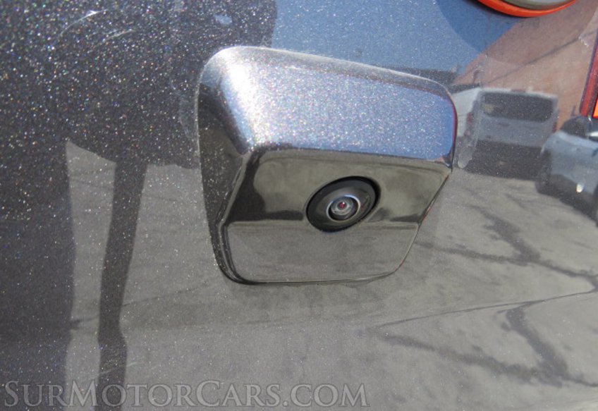 2022 Jeep Gladiator - Image 17