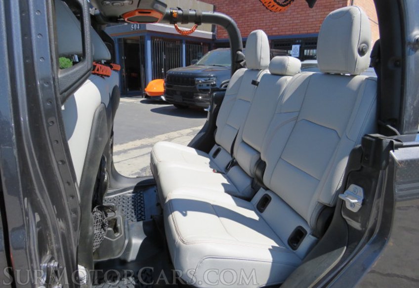 2022 Jeep Gladiator - Image 28