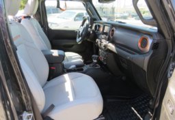 2022 Jeep Gladiator - Image 27