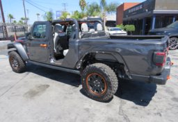 2022 Jeep Gladiator - Image 5