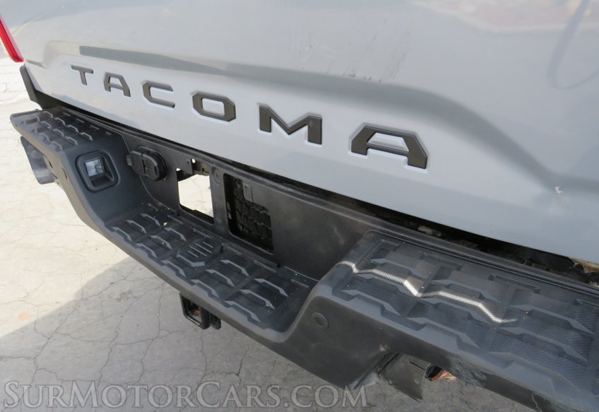 2020 Toyota Tacoma 4WD - Image 20