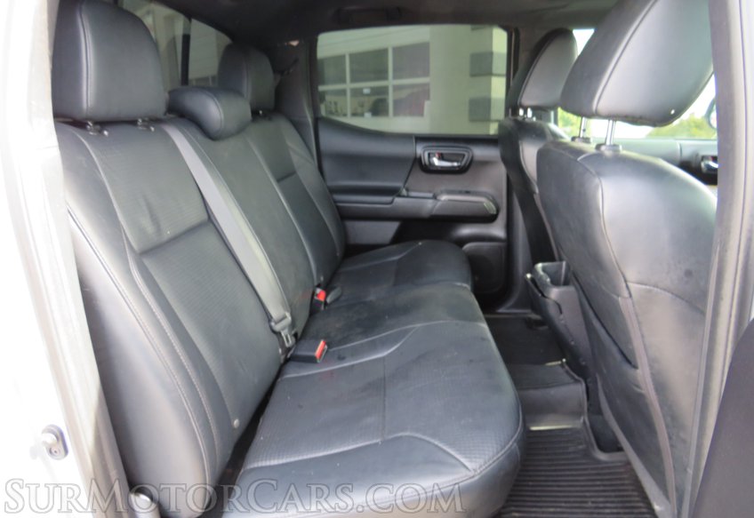 2020 Toyota Tacoma 4WD - Image 26