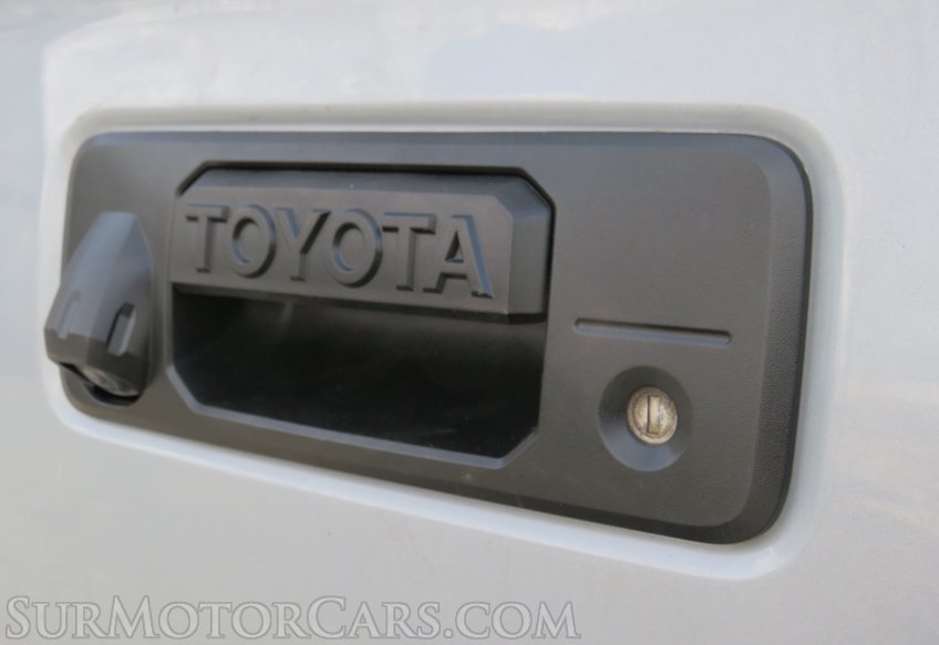 2020 Toyota Tacoma 4WD - Image 21