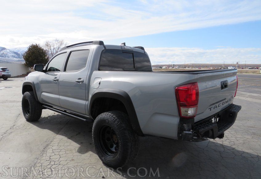 2020 Toyota Tacoma 4WD - Image 8