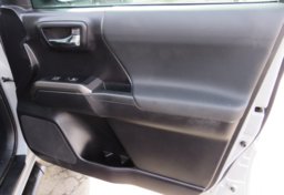 2020 Toyota Tacoma 4WD - Image 48