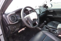 2020 Toyota Tacoma 4WD - Image 23