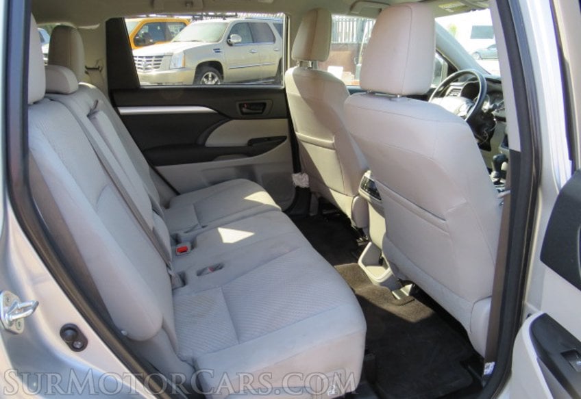 2018 Toyota Highlander - Image 29