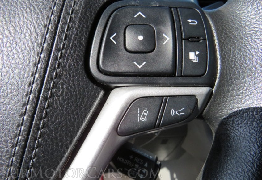 2018 Toyota Highlander - Image 37