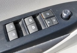 2018 Toyota Highlander - Image 46