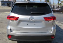 2018 Toyota Highlander - Image 12