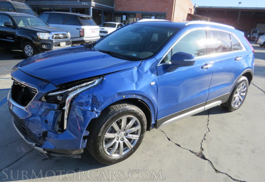 2021 Cadillac XT4 - Image 2