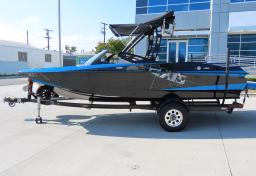 Thumbnail of 2011 Axis WAKE