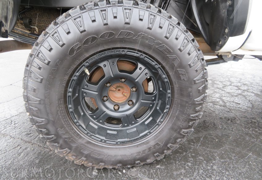 2019 Toyota Tacoma 4WD - Image 22