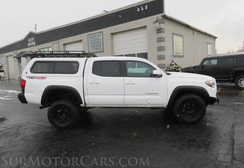 2019 Toyota Tacoma 4WD - Image 9