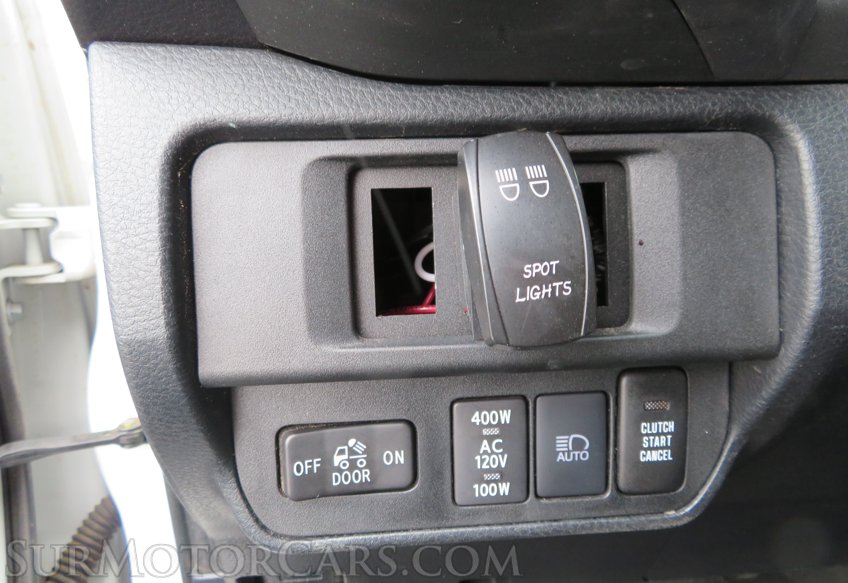 2019 Toyota Tacoma 4WD - Image 39