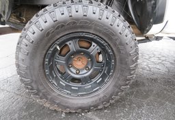 2019 Toyota Tacoma 4WD - Image 22