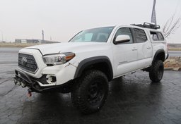 2019 Toyota Tacoma 4WD - Image 4