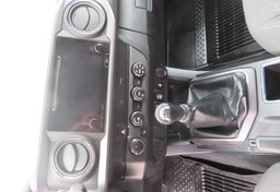 2019 Toyota Tacoma 4WD - Image 37