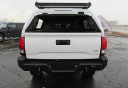2019 Toyota Tacoma 4WD - Image 10