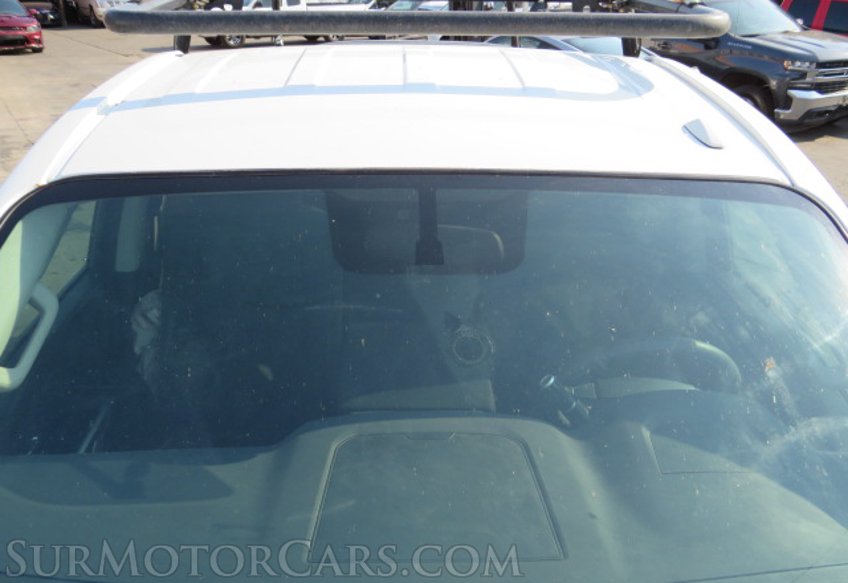 2017 Nissan Titan - Image 13