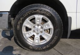 2017 Nissan Titan - Image 16