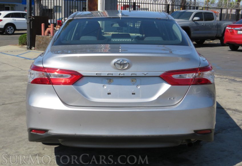 2019 Toyota Camry - Image 10