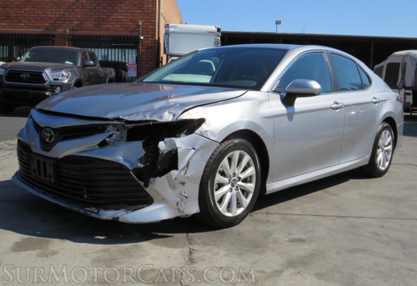 2019 Toyota Camry - Image 4